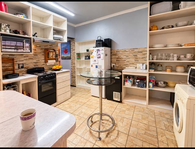 2 bed property to rent in PLUMSTEAD